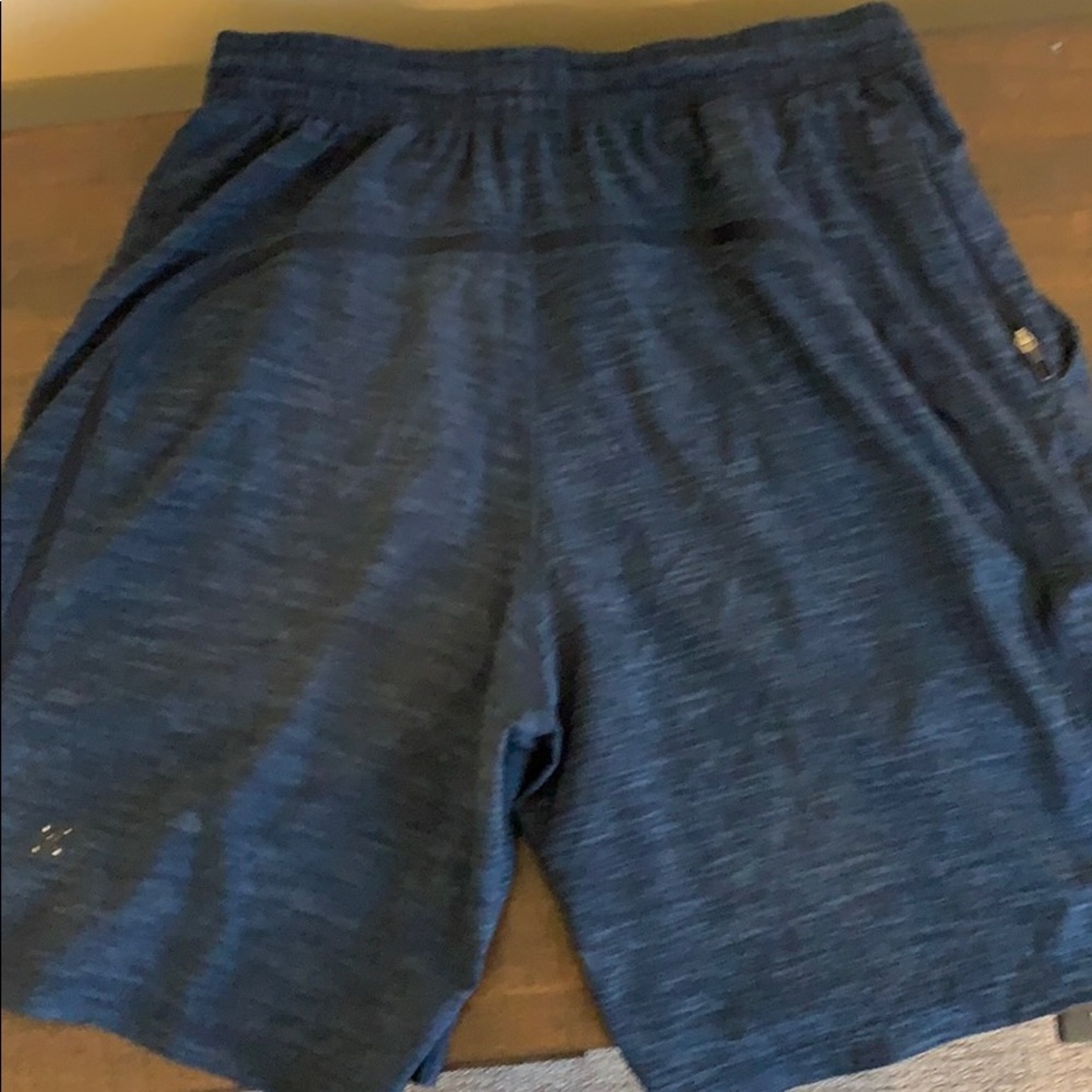 Lululemon Pacebreaker Short 9” Navy (M) - Picture 2 of 2